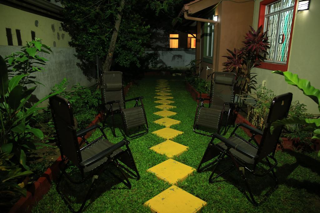 Ared Villa คาตุนายากา ภายนอก รูปภาพ